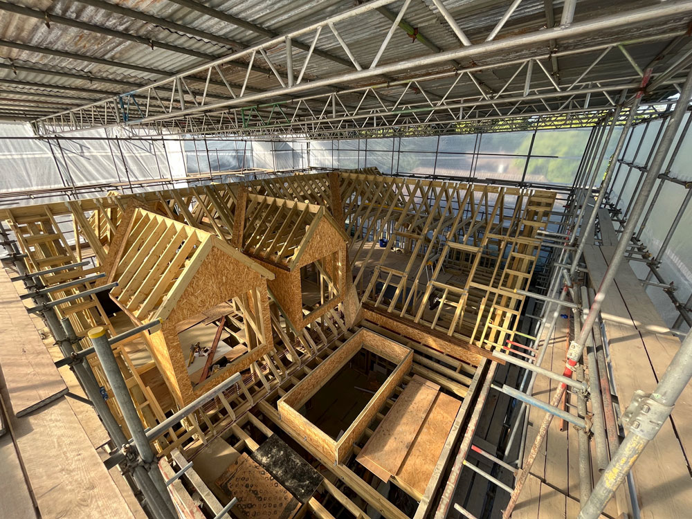 414 Carpentry & Construction - Carpentry & Joinery  Services